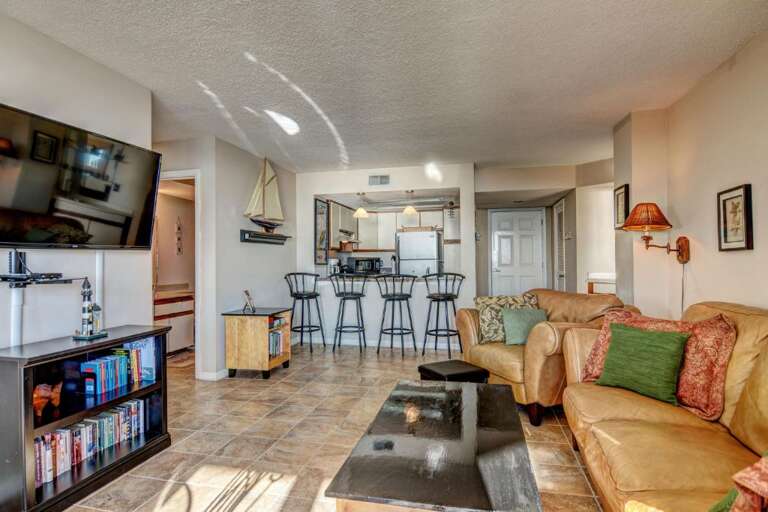 Living Area (view 2)