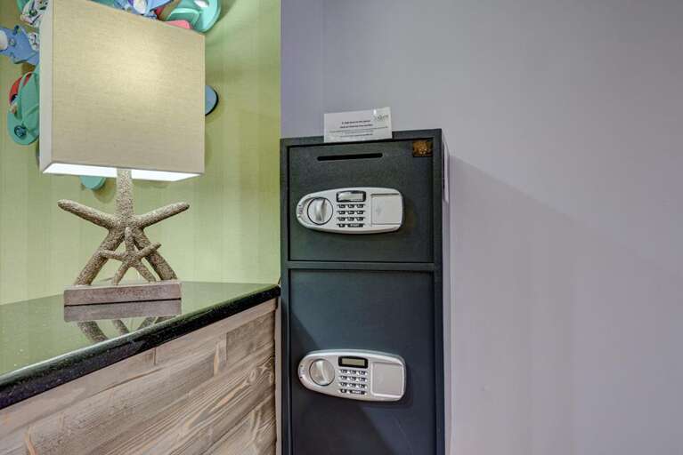 SeaShore Realty After Hours Lockbox - Building 2