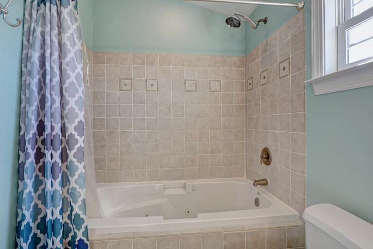 Master Bathroom Master Bathroom