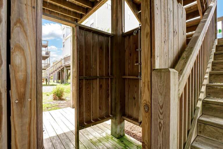 Enclosed Outdoor Shower