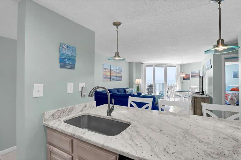 Kitchen/Living Area