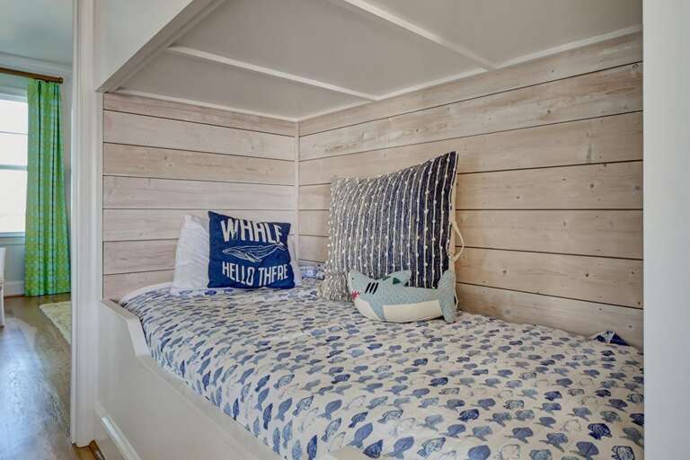 Bunks Bunks