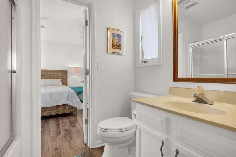 jack and Jill Bath jack and Jill Bath