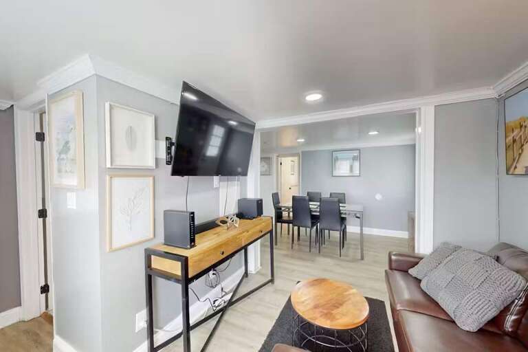 Parrot Bay 35 | Pet Friendly | Pool