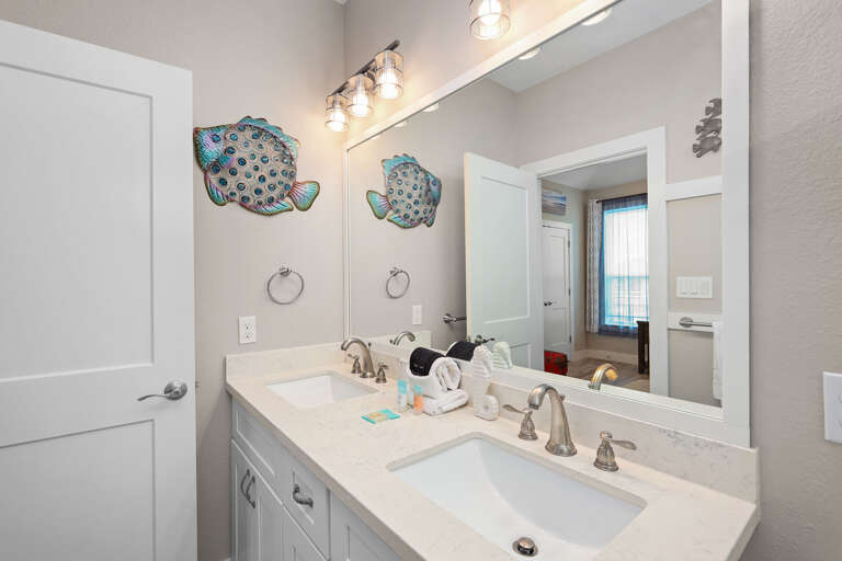 Double sinks, with good counter space