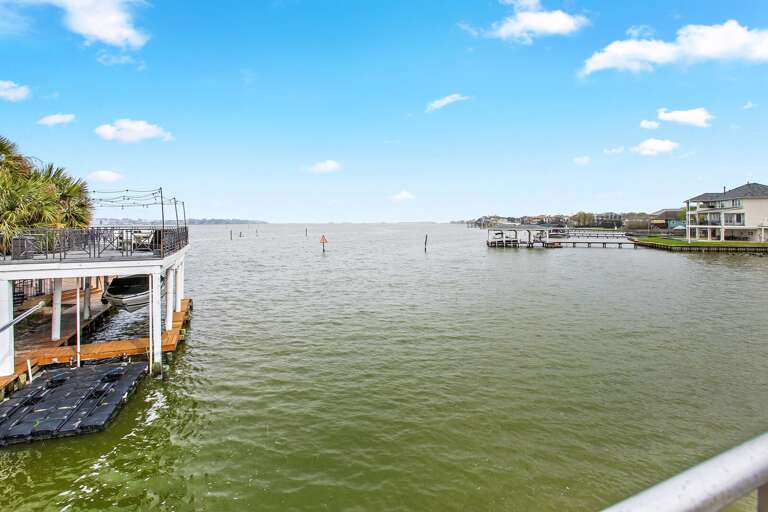 Whether boating, fishing or just relaxing, Reserve today and make great memories here at Bayside Retreat