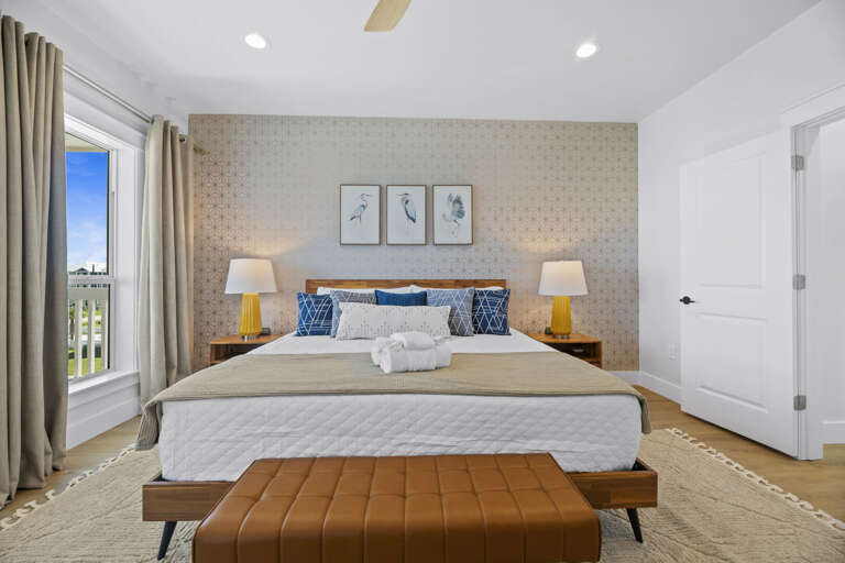 Master bedroom with King size bed!
