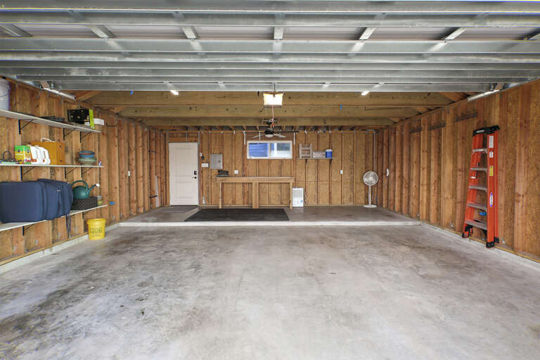 2 car garage available for your convenience. The code will be on your check in instructions.