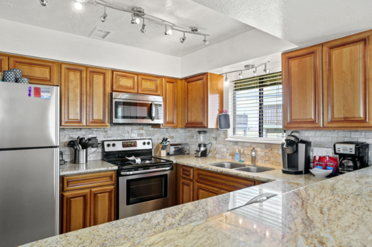 The kitchen has everything you need to cook a lovely meal together. Dishes, utensils, pots and pans. Just bring food!