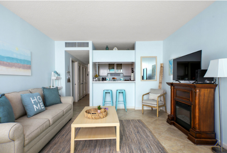 Make memories at Beachfront Sunrise, as you gather with family and friends.