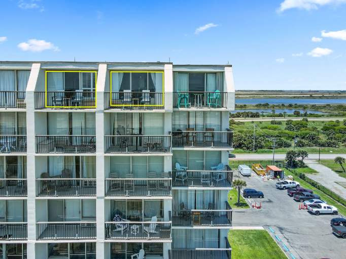 Rent both of our gorgeous condos that are next door to each other if you want to do a larger family vacation! Rent both of our gorgeous condos that are next door to each other if you want to do a larger family vacation!