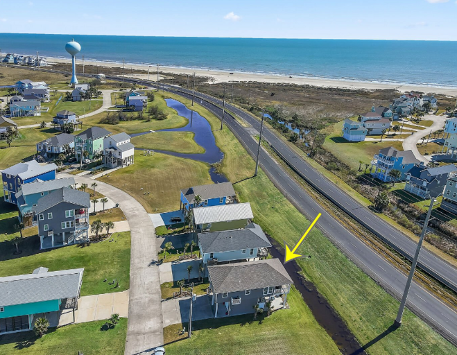 Enjoy the gulf and bay view, and the gorgeous sunrises and sunsets!
Takes the bay/gulf tunnel to enjoy the best of both!