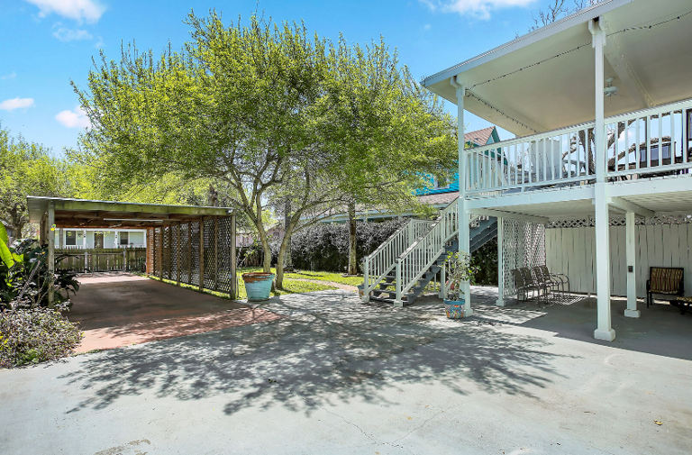 Covered parking area and good driveway space.  Max of 4 cars Covered parking area and good driveway space.  Max of 4 cars