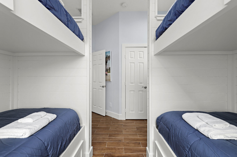 2 twin over twin bunk beds, sleeping 4.