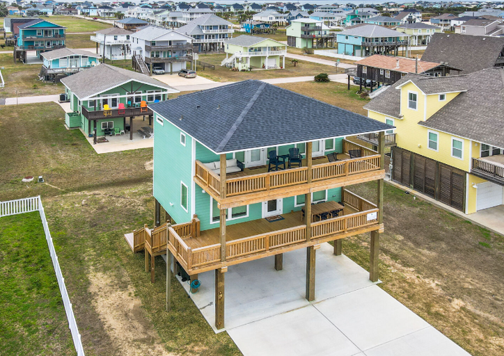 Beautiful spacious home with 2 decks and plenty of space to enjoy your morning coffee!