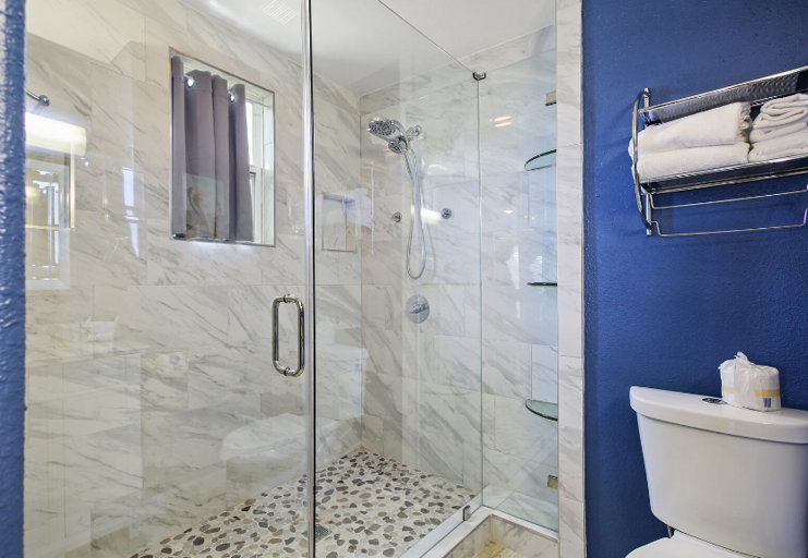 Beautiful, walk in shower Beautiful, walk in shower