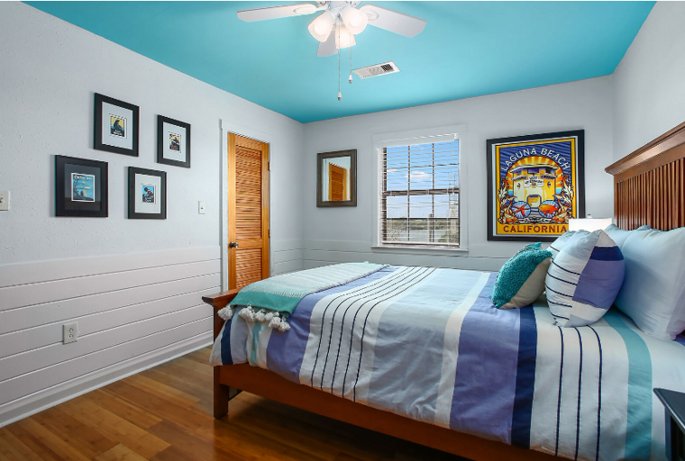 Second bedroom with queen bed Second bedroom with queen bed