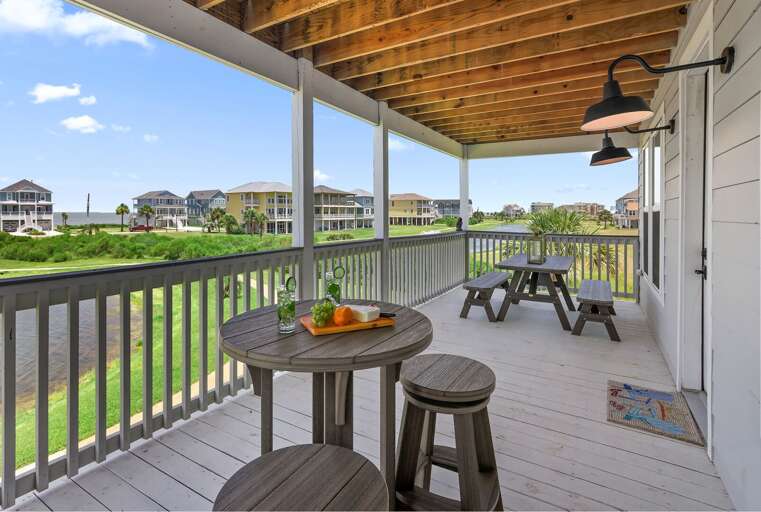 Fine outdoor dining with a view!