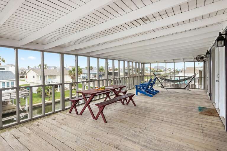 Fabulous screened in deck!