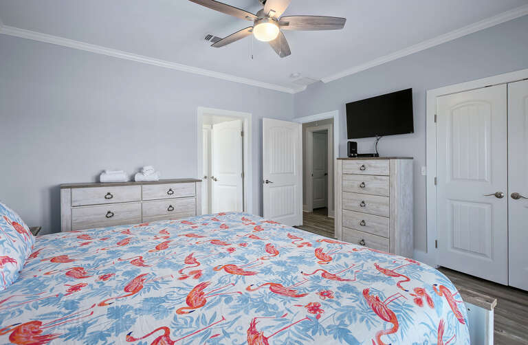 Master Bedroom #1
Queen bed with plenty of storage space.
Private entry to back patio.
Private bathroom access. Master Bedroom #1
Queen bed with plenty of storage space.
Private entry to back patio.
Private bathroom access.