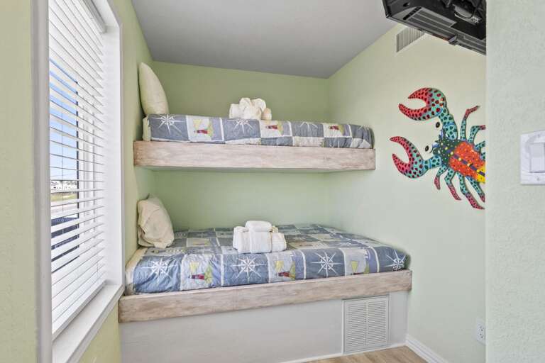 Create lasting childhood memories in our whimsical and imaginative kids' rooms. 🚀🌟🏠