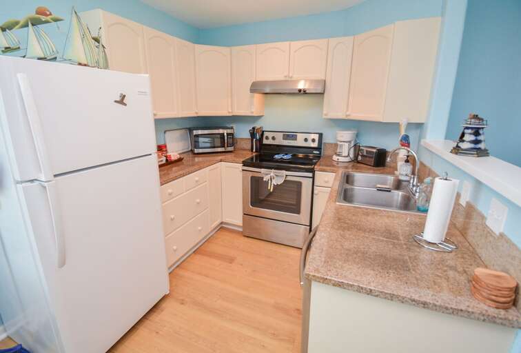 Discover culinary delights in our stylish and functional kitchen space.  ️✨