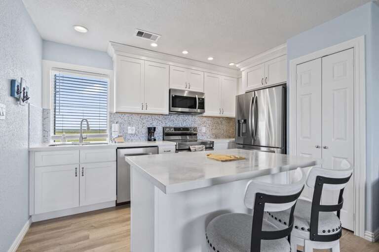 The heart of our home, where you can whip up delicious creations with ease. ❤️🏠