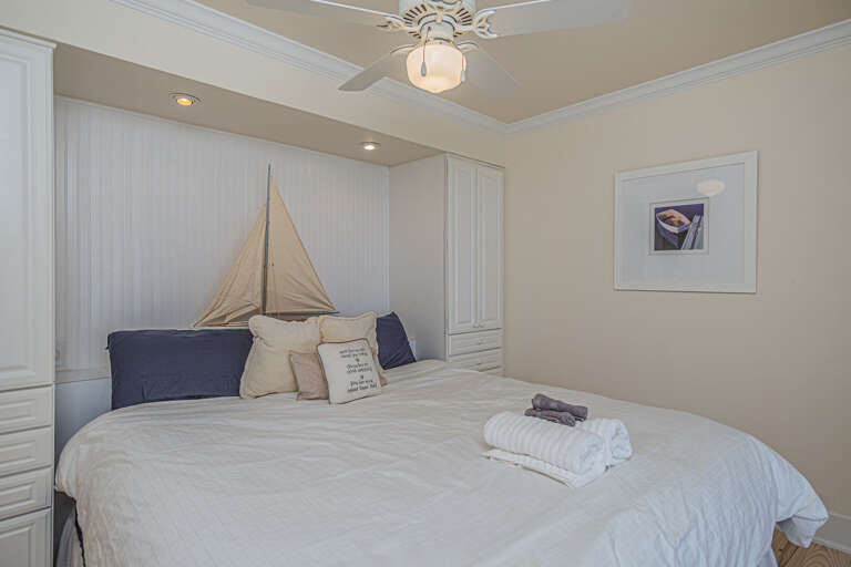 Master Bedroom Master Bedroom