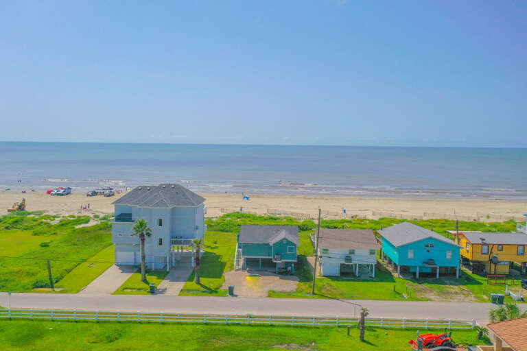 Steps from the beach Steps from the beach