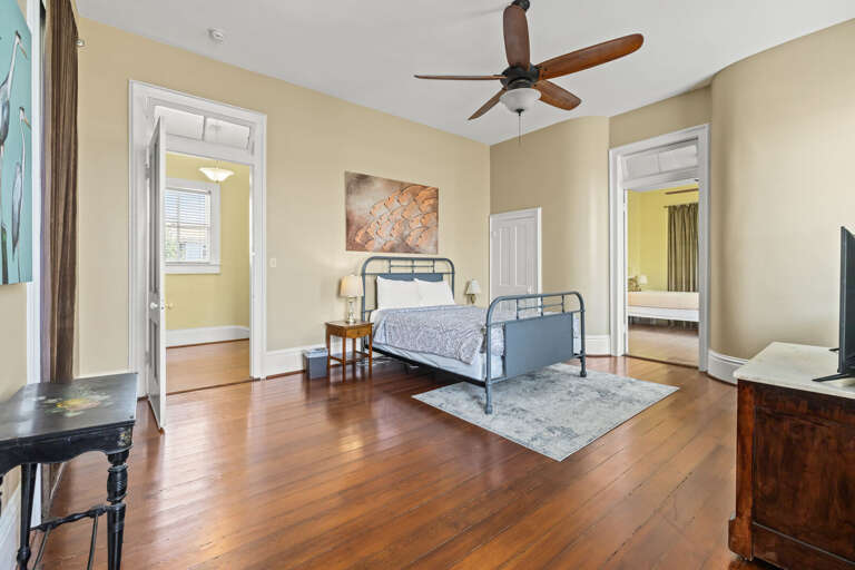 Bedroom 3 Adjoining Bedroom 4 with TV