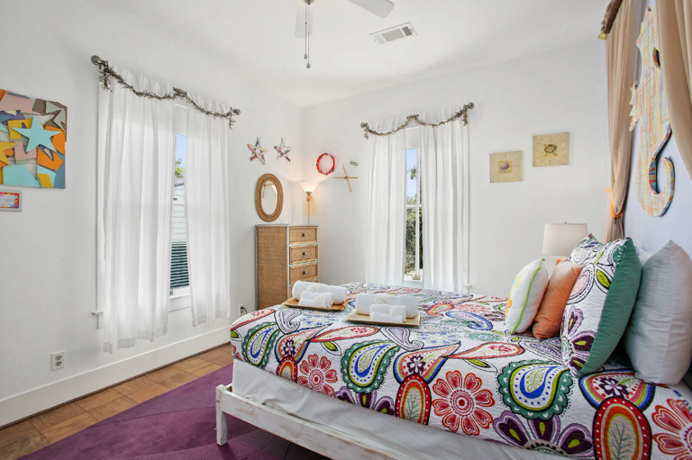 Prince!  One of 4 bedrooms Prince!  One of 4 bedrooms