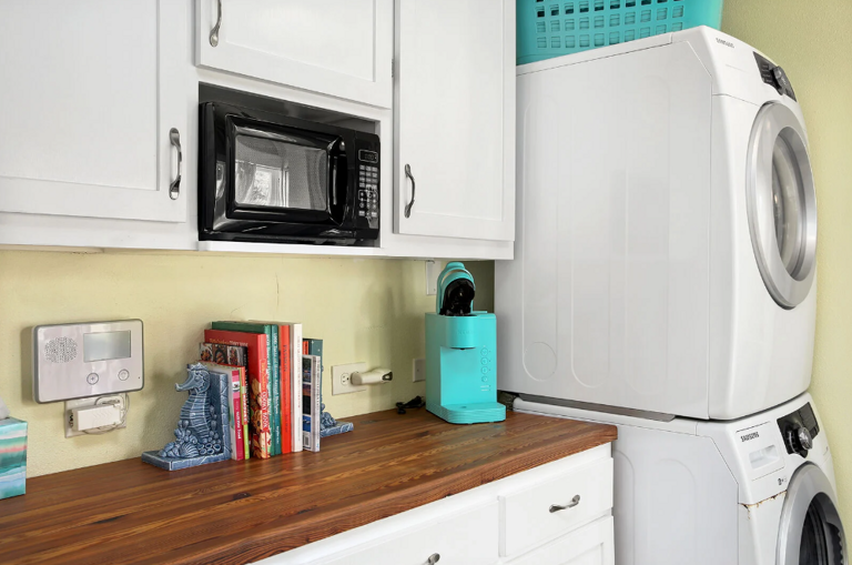 Room between kitchen and backyard. Washer, dryer and all laundry supplies included. Room between kitchen and backyard. Washer, dryer and all laundry supplies included.