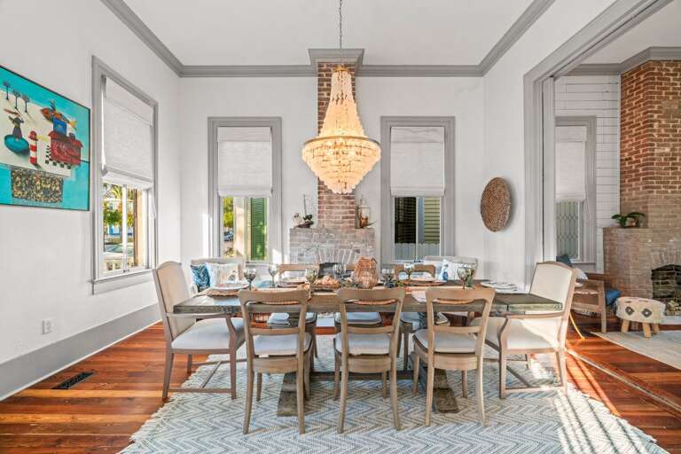 Fabulous place to gather with family and friends Fabulous place to gather with family and friends