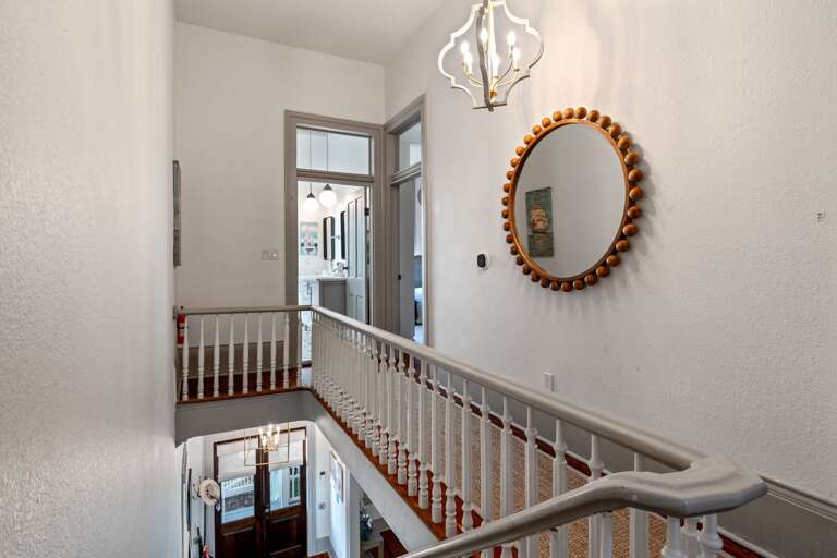 Lovely upstairs area, with additional bedrooms Lovely upstairs area, with additional bedrooms