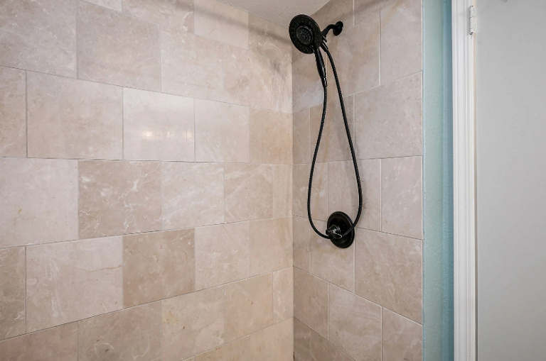 Lovely, big walk-in shower Lovely, big walk-in shower