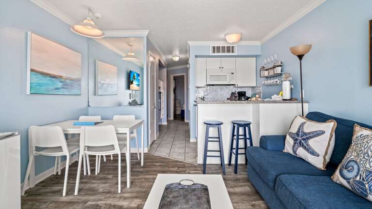 Living room, dining table, and kitchen! Living room, dining table, and kitchen!