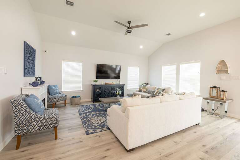   Your ticket to relaxation: our living room, where entertainment and comfort unite!  ️ 