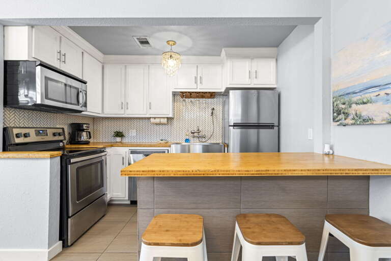 Barstool seating for 3 Barstool seating for 3