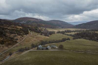 Inverenzie Cottage with Stunning Views