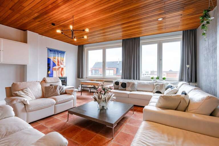Huswell - Spacious Vacation Home for 12 Guests in Westende Huswell - Spacious Vacation Home for 12 Guests in Westende