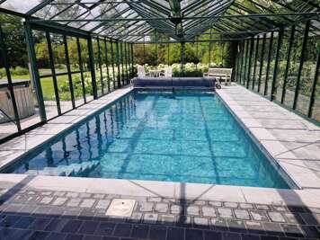 Huswell - Holiday home for 10,indoor swimming pool Huswell - Holiday home for 10,indoor swimming pool