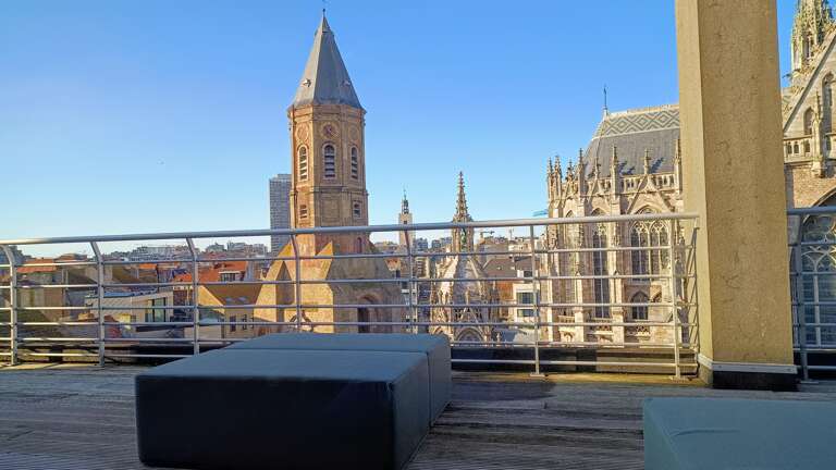 Huswell - Sunny terrace with harbour view - 5-min Huswell - Sunny terrace with harbour view - 5-min