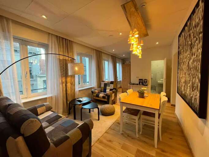 Family-Friendly Antwerp: Prime Location & Comfort! Family-Friendly Antwerp: Prime Location & Comfort!