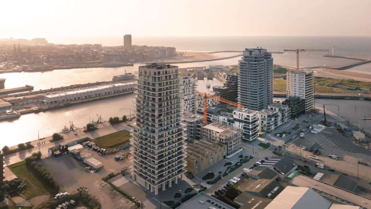 Huswell - Modern new apartment with pool access and parking Huswell - Modern new apartment with pool access and parking