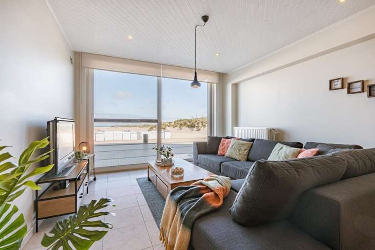 Huswell - Beachfront apartment in Zeebrugge