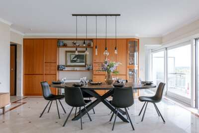 Huswell - Knokke-Heist Lakeview Retreat: Apartment with Pool, Beach & Views!