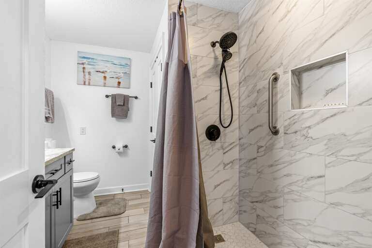 Hallway Full Bathroom