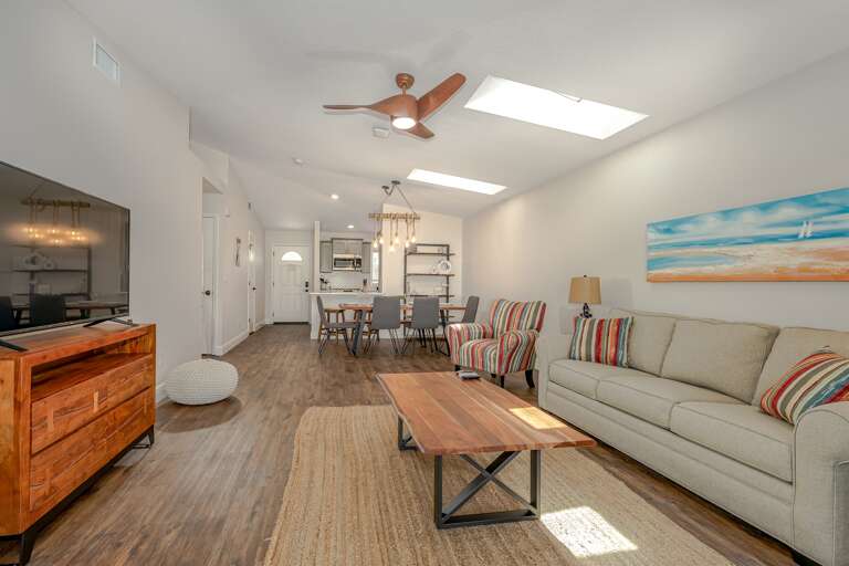 Living Room w/ HD Smart TV