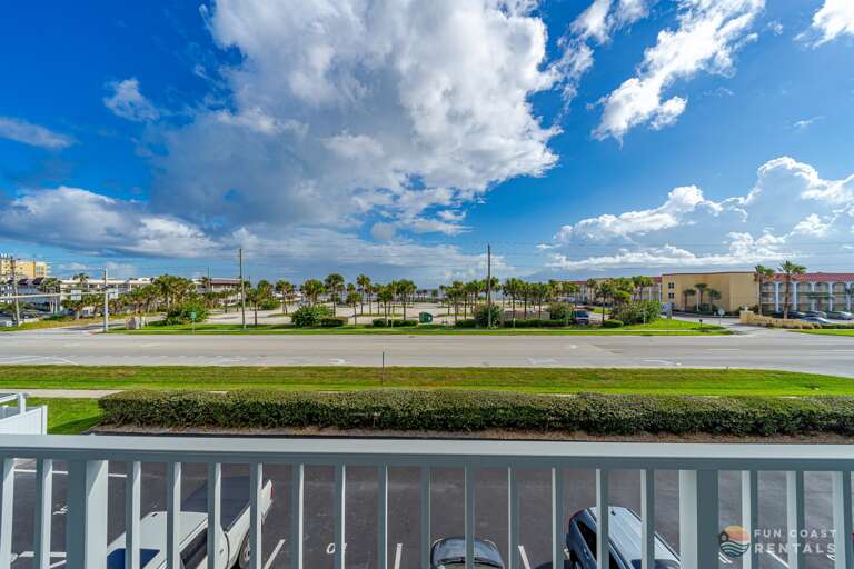 3rd Floor Ocean View!