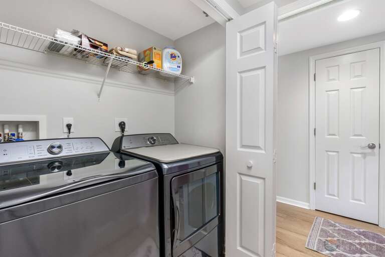 In-Unit Washer and Dryer